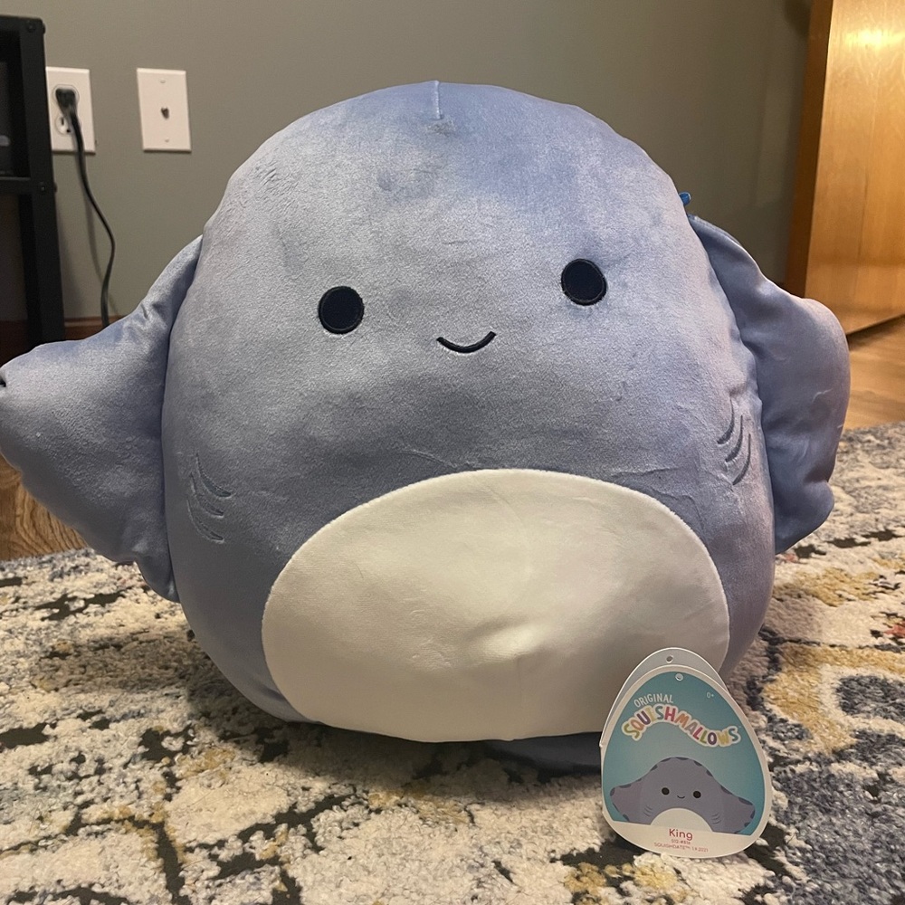 12 inch Squishmallow KellyToy King Stingray